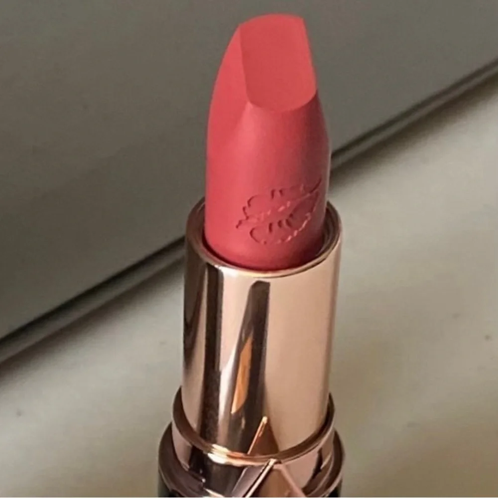 NIB CHARLOTTE TILBURY HOT LIPS REFILLABLE LIPSTICK Carina’s Star NEW SEALED 0.12